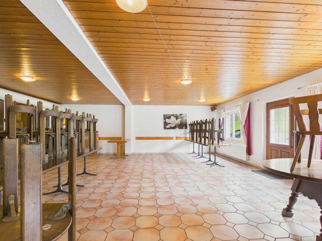 Spacious restaurant in Ederswiler for rent