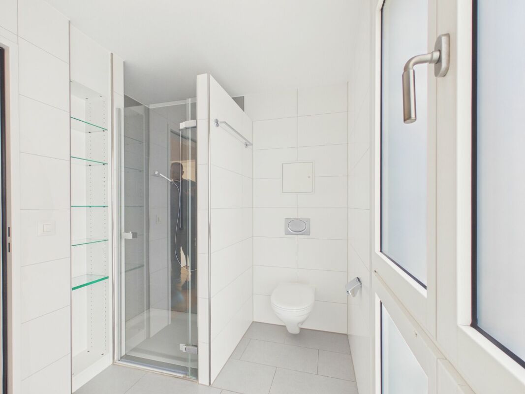 Moderne, lichtdurchflutete 3.5-Zimmer-Wohnung mit 2 Balkonen