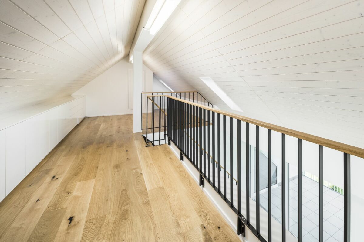 Traumhafte 3.5 Zimmer-Wohnung mit Galerie und Balkon
