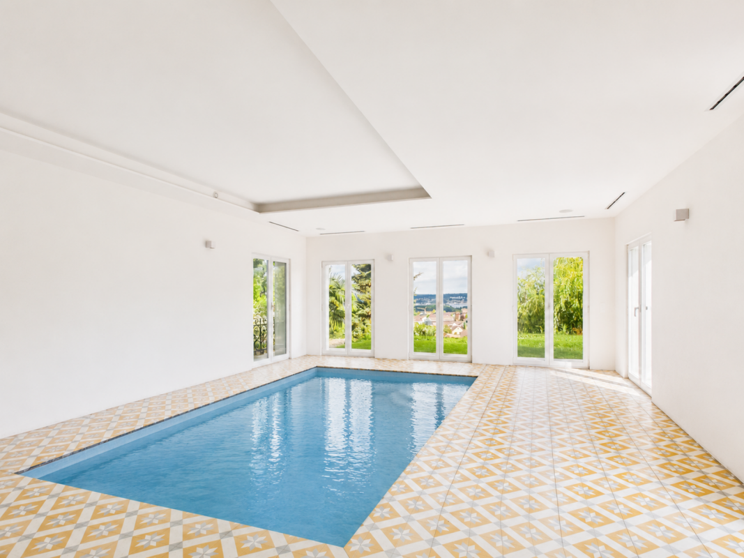 Seltene Gelegenheit! Modernes Einfamilienhaus mit Traumhafter Weitsicht, Wellnessbereich und viel Luxus