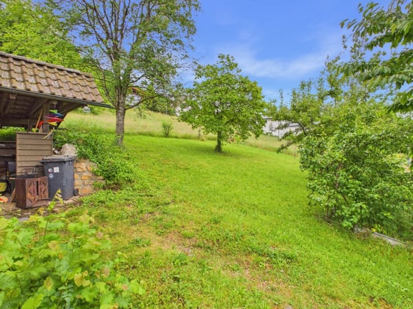 Mehrgenerationenhaus mit viel Umschwung und wunderschönem Ausblick 12