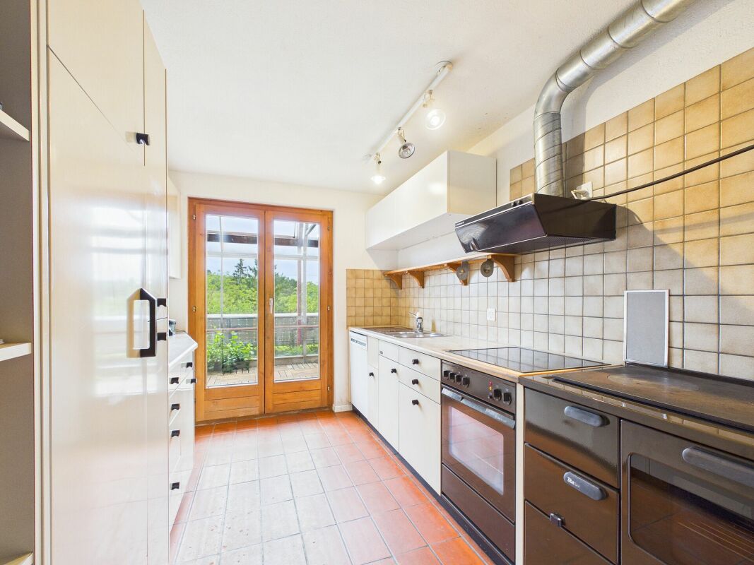 Mehrgenerationenhaus mit viel Umschwung und wunderschönem Ausblick