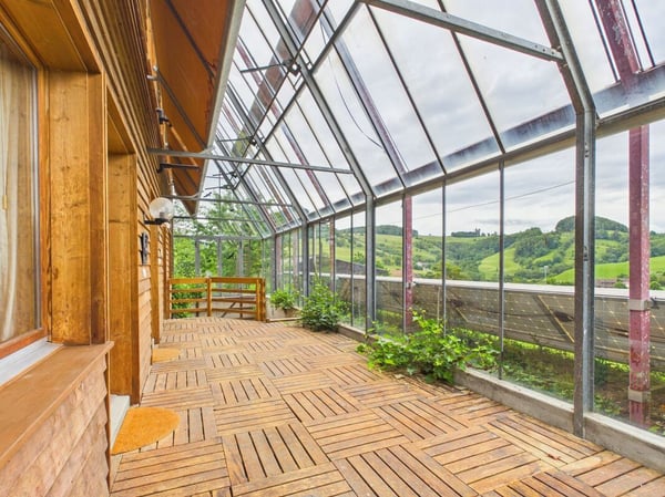 Mehrgenerationenhaus mit viel Umschwung und wunderschönem Ausblick 11