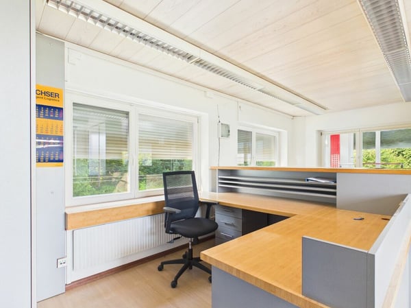 Attraktive Gewerbefläche mit Büro und Lager 7