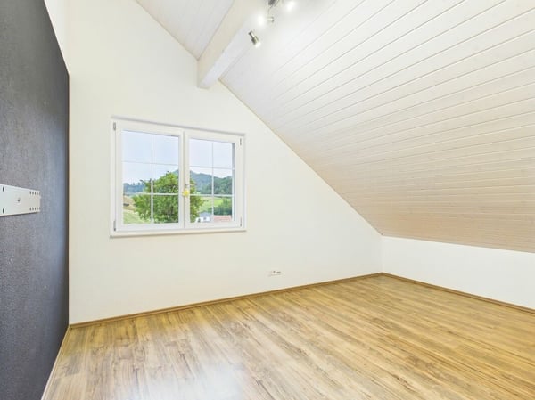 Grosszügige Wohnfläche, modern, tolle Aussicht 10