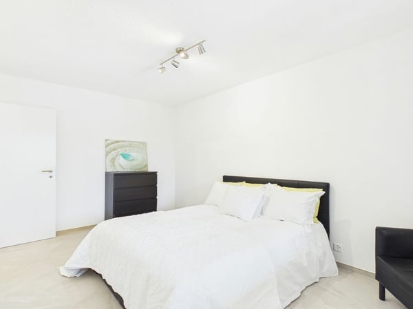 Appartement Spacieux et Calme avec Balcon à Alle 8