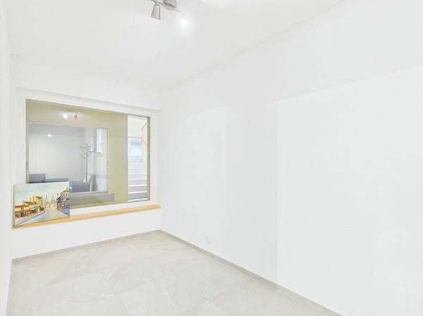 Appartement Spacieux et Calme avec Balcon à Alle 6