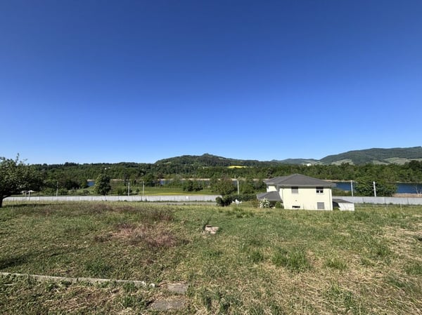 Top Gelegenheit! Komplett saniertes Mehrfamilienhaus mit Baulandreserve 8