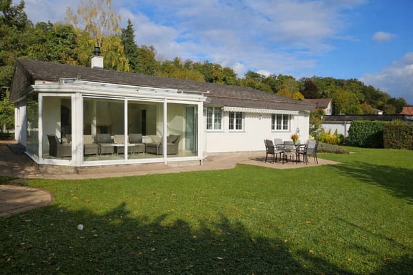 Sehr gepflegtes, grosszügiges Haus mit Wintergarten an ruhiger Lage 15