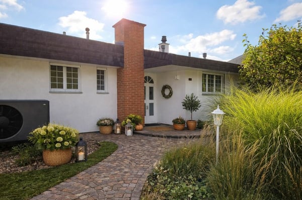 Sehr gepflegtes, grosszügiges Haus mit Wintergarten an ruhiger Lage 14