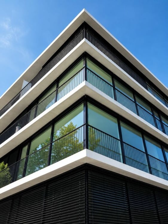Lichtdurchflutetes Büro mit Balkon an zentraler Lage in Basel 6