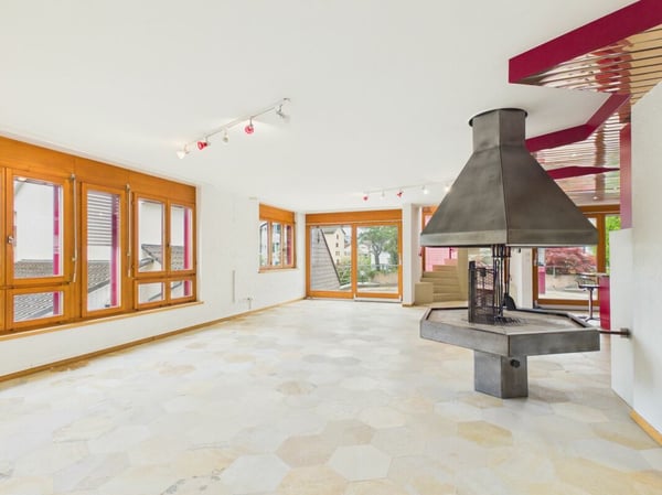 Freistehende Villa mit Spa, Gewerbeeinheit und viel Gestaltungsspielraum 11