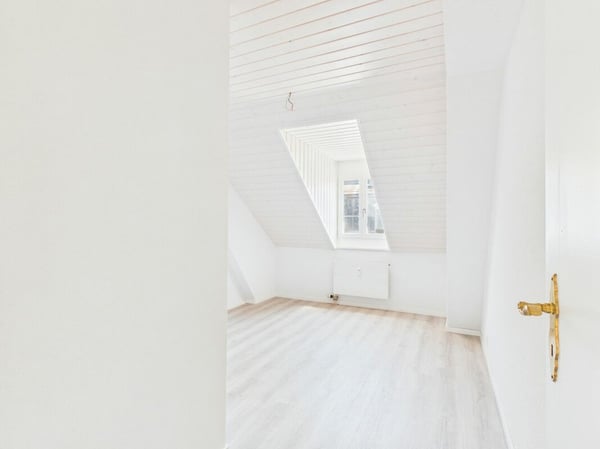 Helle 4.5-Zimmer-Wohnung mit Weitblick & Gartenmitbenutzung 7