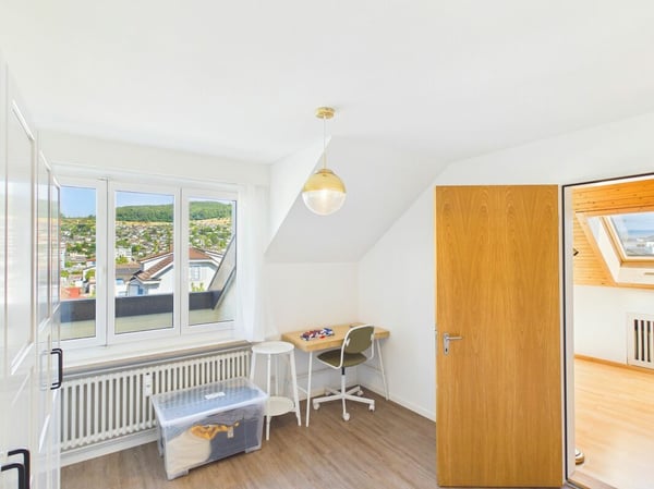Geräumige Attikawohnung an bester Lage in Frenkendorf 9