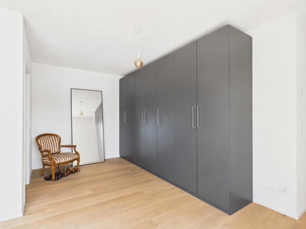 Exklusive 3.5-Zimmer-Attikawohnung mit grosszügigen Aussenflächen in Binningen 11
