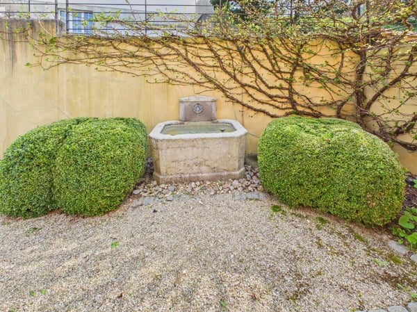 Offenes Wohnen mit viel Freiraum und unverbaubarer Aussicht 12