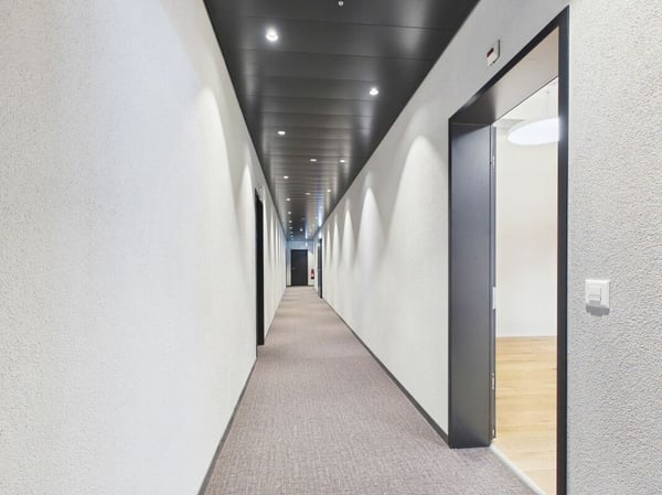 Modern ausgebaute Bürofläche mit Terrasse 7