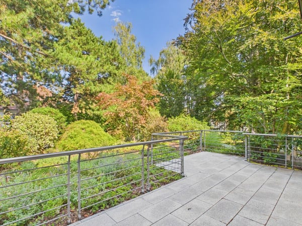 Stilvolles Wohnen auf dem Bruderholz mit Cheminée, Balkon, Terrasse und Ziergarten 17