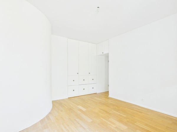 Stilvolles Wohnen auf dem Bruderholz mit Cheminée, Balkon, Terrasse und Ziergarten 10