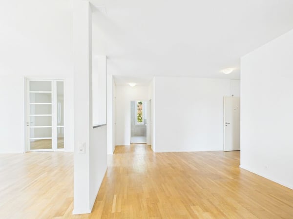 Stilvolles Wohnen auf dem Bruderholz mit Cheminée, Balkon, Terrasse und Ziergarten 6
