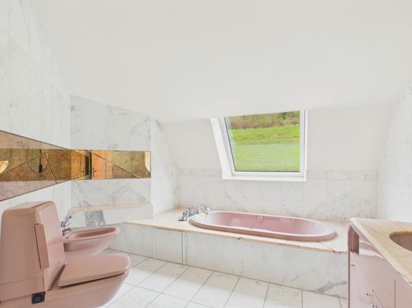 Luxuriöse Villa mit unverbaubarer Aussicht und viel Privatsphäre in Frenkendorf 20
