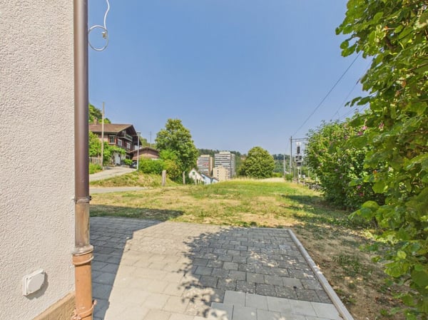 Erstbezug: Komplett saniertes 4.5-Zimmer-Einfamilienhaus mit grossem Garten & viel Freiraum 15