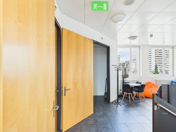 Bel espace spacieux à louer 240 m2 8