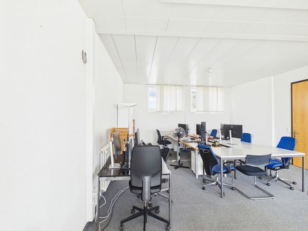 Bel espace spacieux à louer 240 m2 11