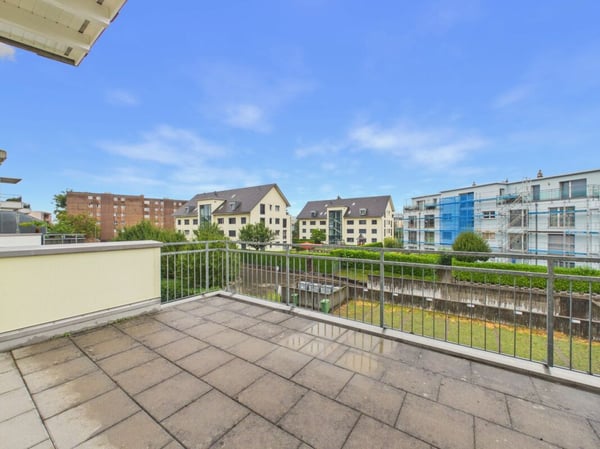 Doppeleinfamilienhaus zur Miete in Dübendorf 11