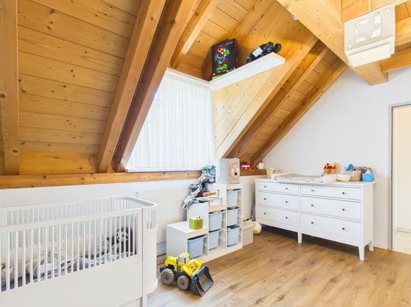 Grosszügige Maisonette Wohnung mit Balkon und Cheminée Kopie 11
