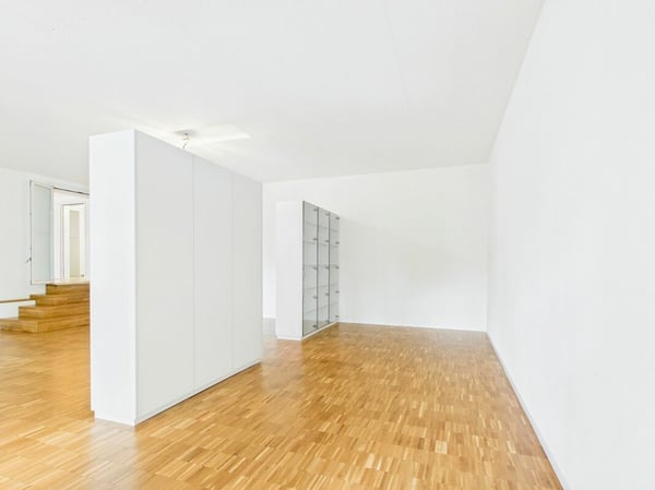 Grosszügiges Wohnen mit Loft - Charakter und Terrasse in Thalwil 9