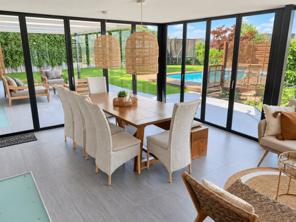 Grosszügiges Einfamilienhaus mit Pool und Garten - Wohnen mit Weitblick in Füllinsdorf 28