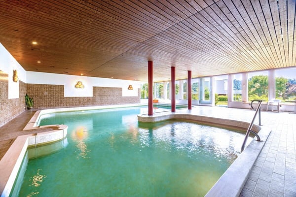 Exklusiver Wohntraum - Grosszügig an Toplage mit Wellnessanlage 10