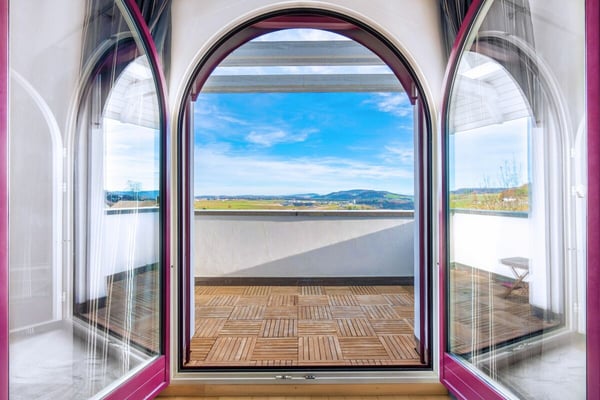 Panoramasicht trifft auf Wohnstil - zweiteilige Wohnresidenz