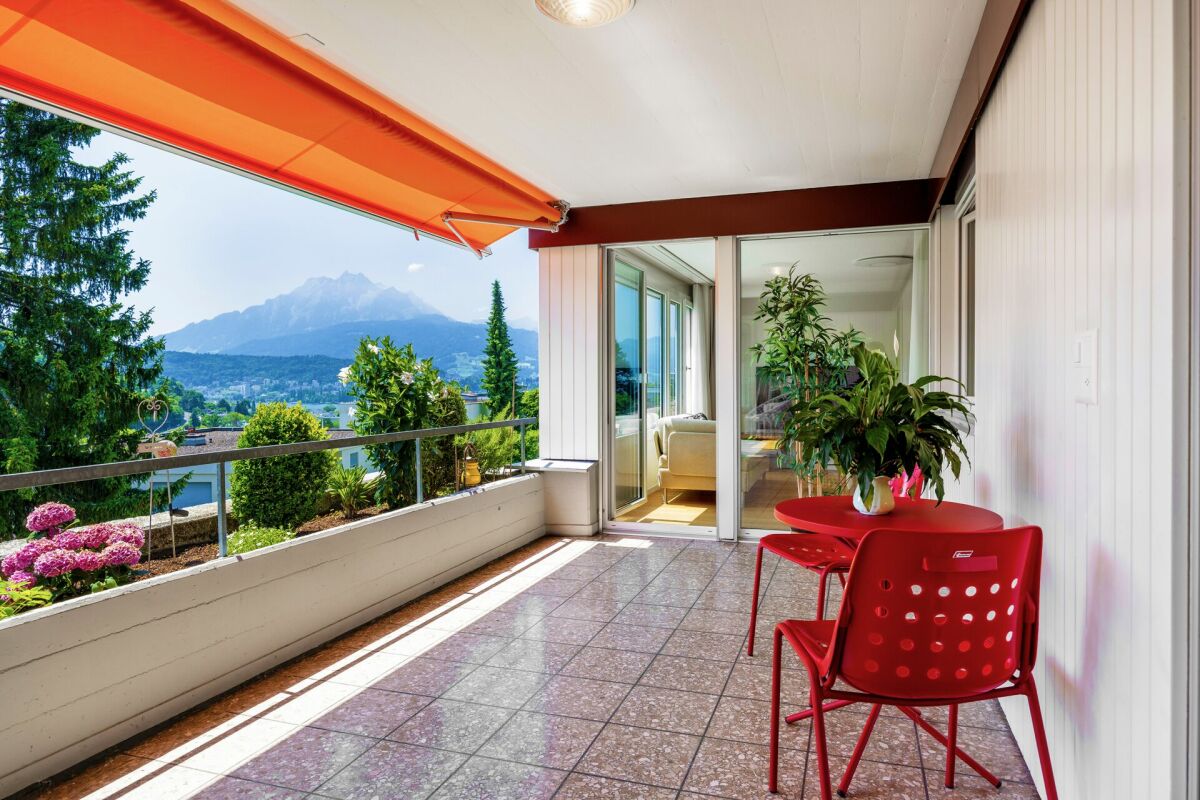 Exklusives Wohnen mit Seepanorama und Pilatusblick