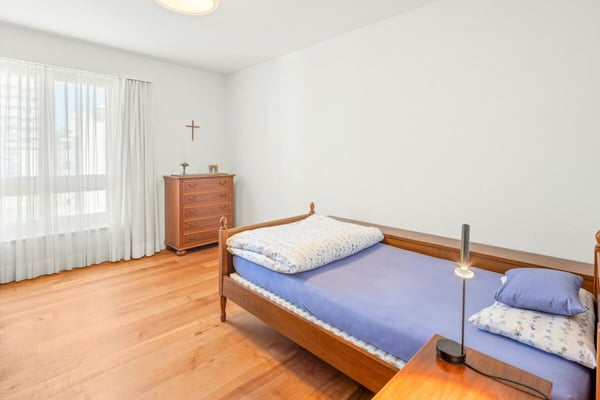 Zentral. Ruhig. Ohne Sanierungsstau. 7