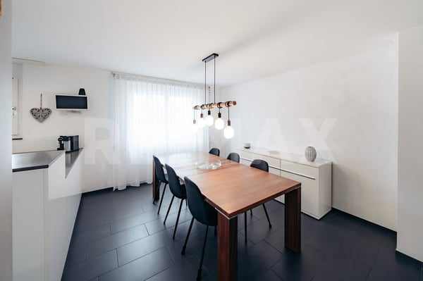 Moderne 4.5-Zimmer-Terrassenwohnung mit hochwertigem Ausbau ideal für Familien 6