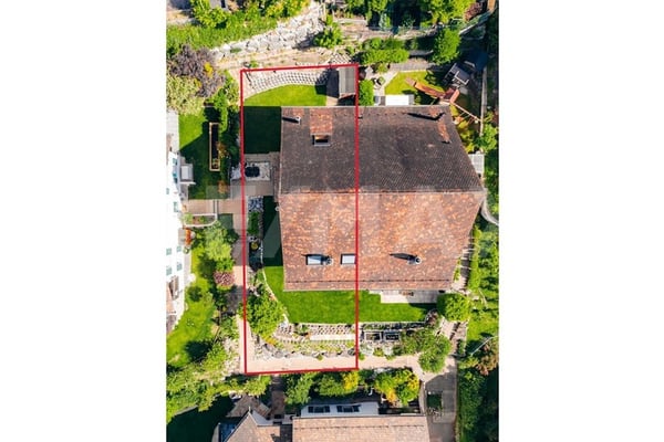 Familienfreundliches Doppeleinfamilienhaus mit Garten an ruhiger Zentrumslage 3