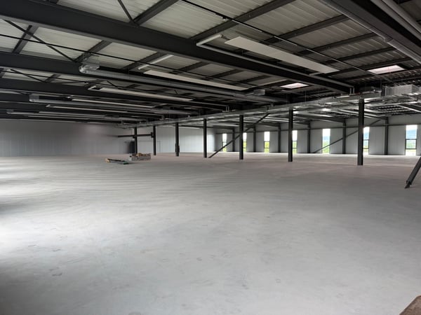 SAINT-AUBIN (FR) Surfaces d'activité neuves et modulables, de 248 m² à 2'800 m² 4