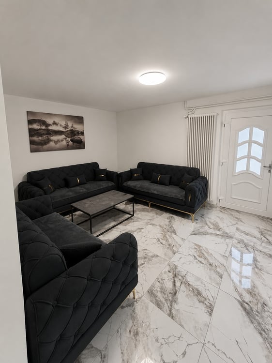 Maison familiale de 6.5 pièces - Au centre de Dompierre - Perspectives de développement 5