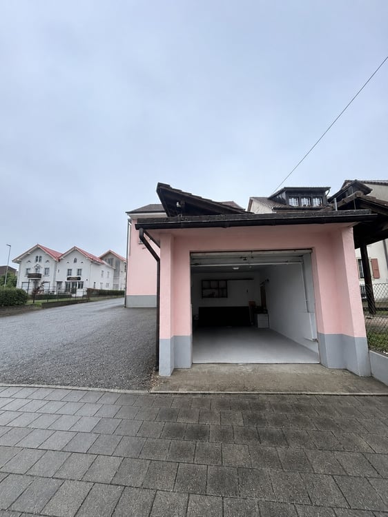 Maison familiale de 6.5 pièces - Au centre de Dompierre - Perspectives de développement 12