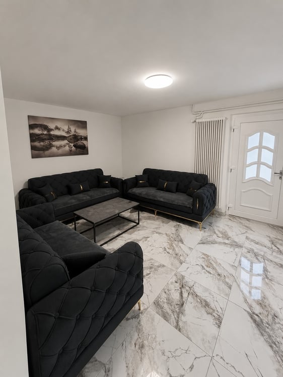 Maison familiale de 6.5 pièces - Au centre de Dompierre - Perspectives de développement 5