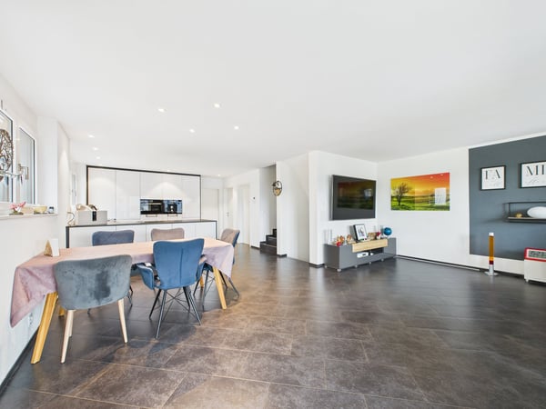 Exklusive Doppelhaushälfte, mit Weitsicht über die Landesgrenze 16