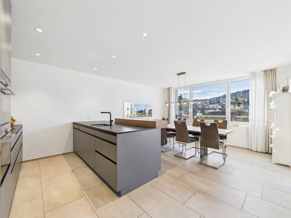 Exklusive Neubauwohnung mit schönem Ausblick 10