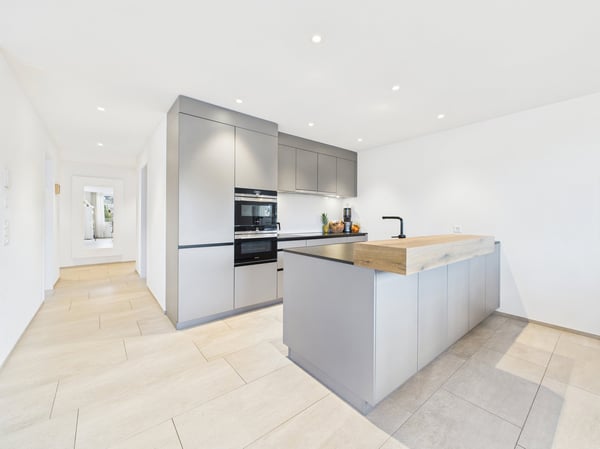 Exklusive Neubauwohnung mit schönem Ausblick 8