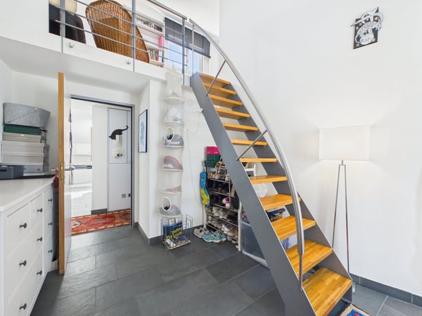 Wohnen mit Charakter – Maisonette-Dachwohnung mit zwei Galerien 7