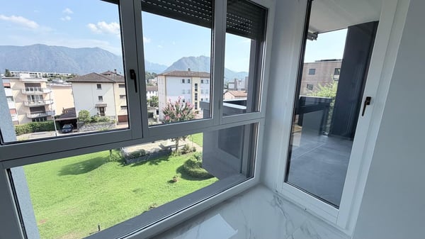 Lugano-Breganzona | 4 locali con terrazzo 18