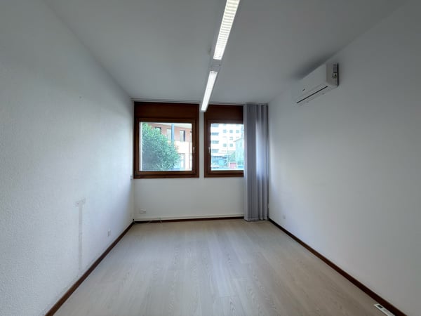 Appartamento di 4.5 locali in vendita a Lugano 12