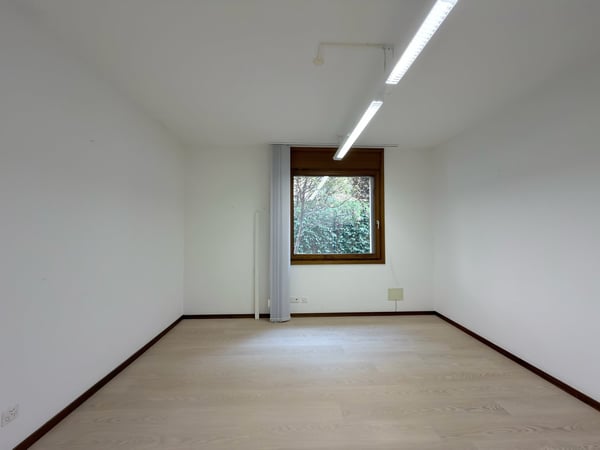 Appartamento di 4.5 locali in vendita a Lugano 14