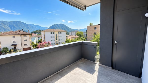 Lugano-Breganzona: 3.5 locali ristrutturato, 105 m², terrazzo e 2 bagni 20